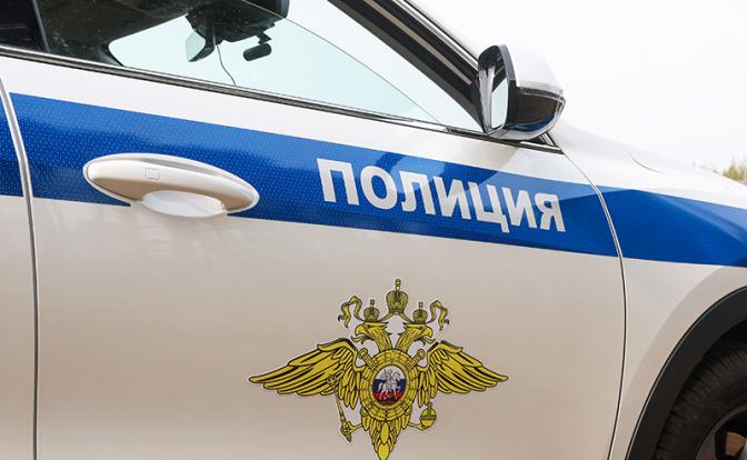 Тело мужчины с выколотыми глазами обнаружили на дереве в российском городе