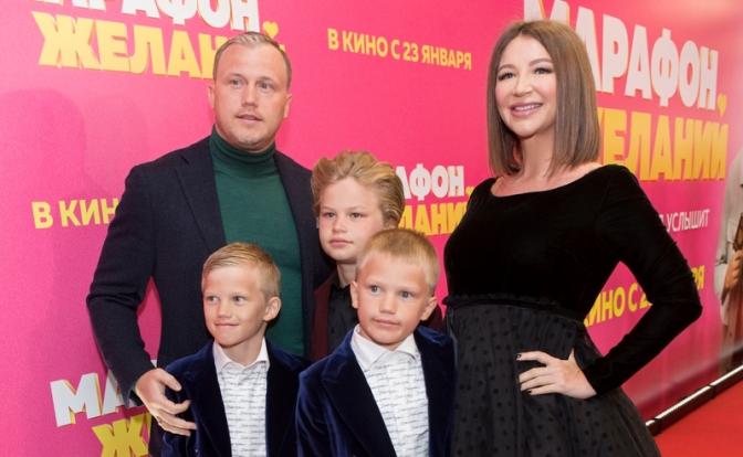На фото: Елена Блиновская с семьей