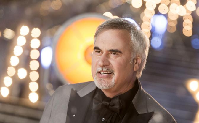 На офто: певец Валерий Меладзе