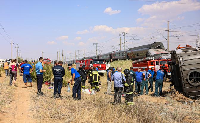 «Ребенок полетел со второй полки»: женщина рассказала о сходе поезда Казань - Адлер