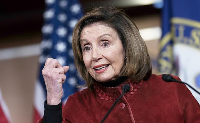 На фото: бывший спикер палаты представителей США Нэнси Пелоси