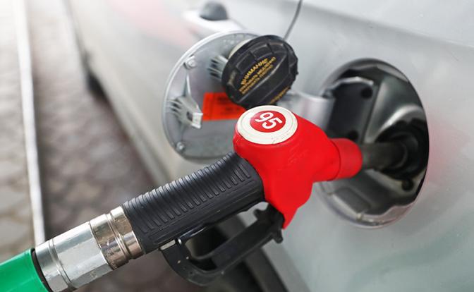 Цена бензина Аи-95 выросла и приближается к историческому максимуму