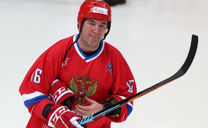 На фото: двукратный олимпийский чемпион по хоккею Александр Кожевников.