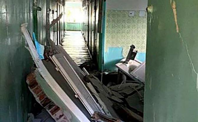 Помещения подвала и первого этажа жилого дома обрушились в Перми