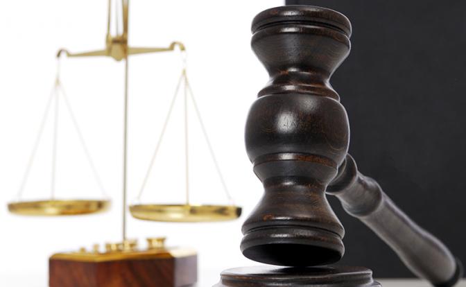 Арестовано имущество и 100 млн рублей экс-главы вещевого управления Минобороны