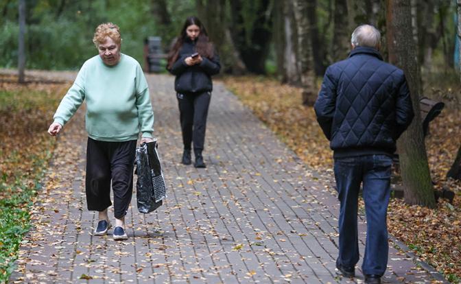 Терапевт рассказала, как пожилым людям быть в тонусе