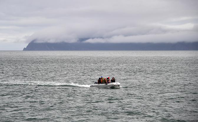 На фото: виды побережья Охотского моря