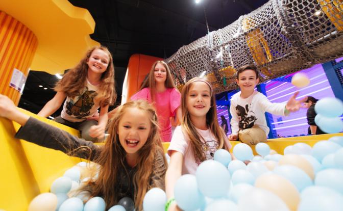 Первый в России «ФиксиПарк» приглашает на осенние каникулы