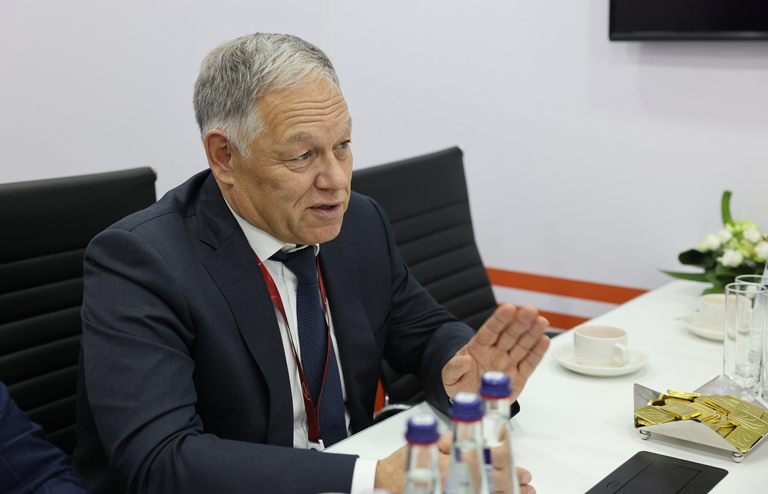 На фото: глава "Автодора" Вячеслав Петушенко.