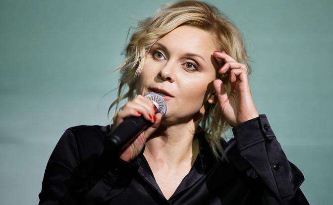 На фото: актриса Яна Троянова (признана в РФ иноагентом, внесена в перечень террористов и экстремистов Росфинмониторинга)