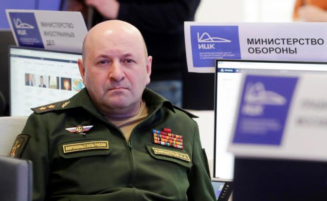 На фото: начальник войск радиационной, химической и биологической защиты ВС РФ, генерал-лейтенант Игорь Кириллов.
