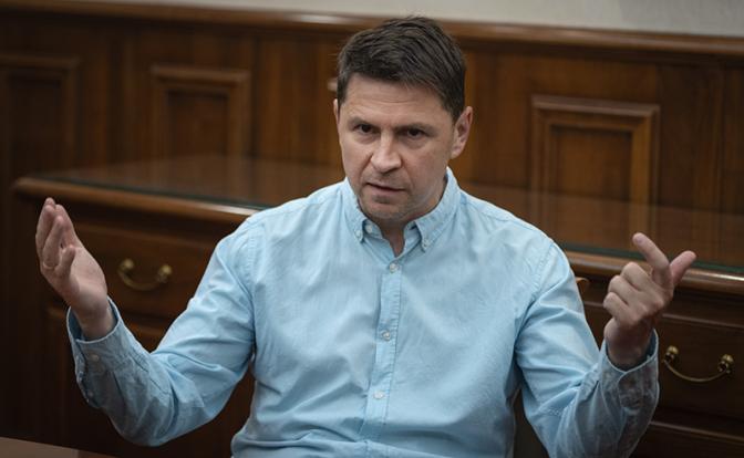 На фото: советник главы офиса президента Украины Михаил Подоляк