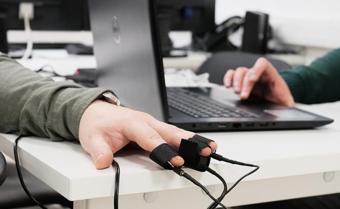 Желающих вступить в ряды ВСУ иностранцев будут проверять на полиграфе