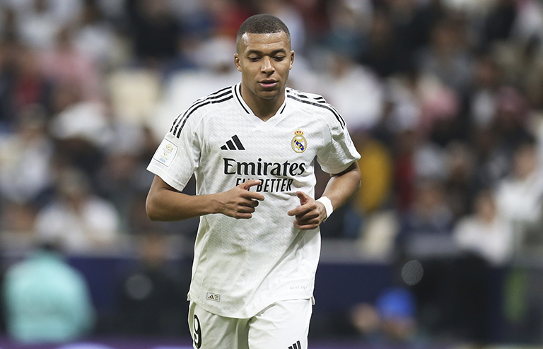 На фото: французский футболист, нападающий клуба &laquo;Реал Мадрид&raquo; и капитан сборной Франции Килиан Мбаппе