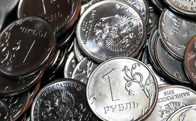 Рубль стал самой перспективной валютой на развивающихся рынках, пишет Bloomberg