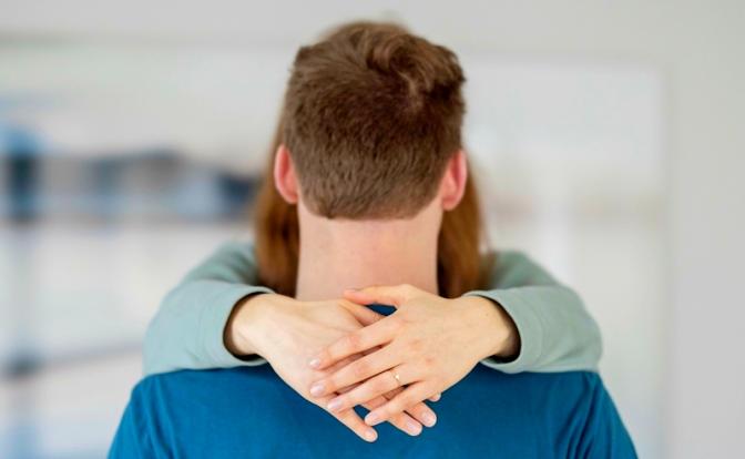 Врач-онколог рассказал, что может спровоцировать рак кишечника