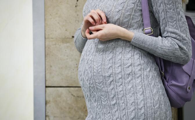 Экономист Зубец назвал сумму, мотивирующую рожать детей