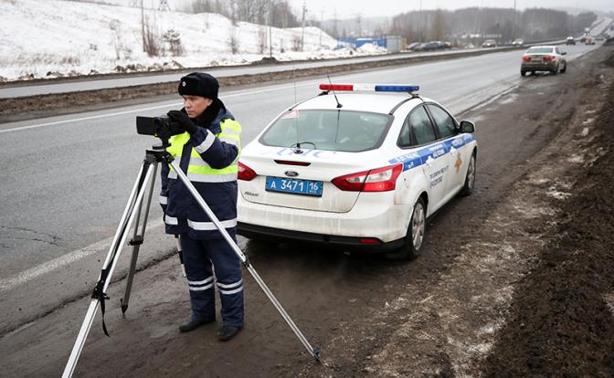 В Госдуме просят МВД убрать камеры-треноги с российских дорог