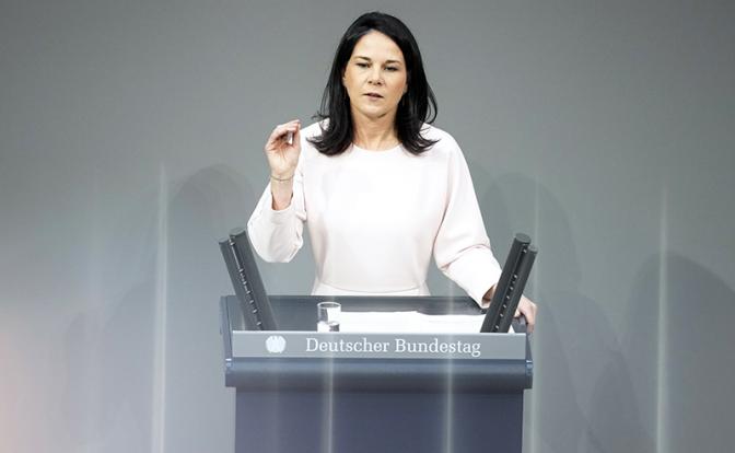 На фото: глава МИД ФРГ Анналена Бербок
