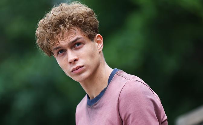 На фото: актер Глеб Калюжный