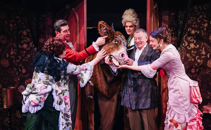 Мастер манипуляций Кречинский женится в Театре на Трубной