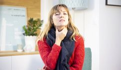 О чем говорит ком в горле? Врач предупредила об опасности серьезной болезни