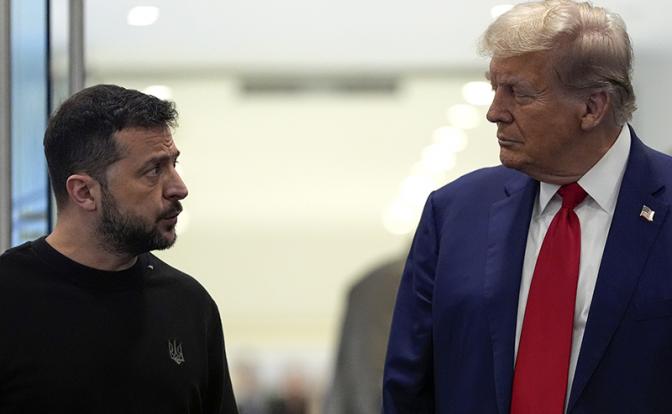 На фото: президент США Дональд Трамп и президент Украины Владимир Зеленский