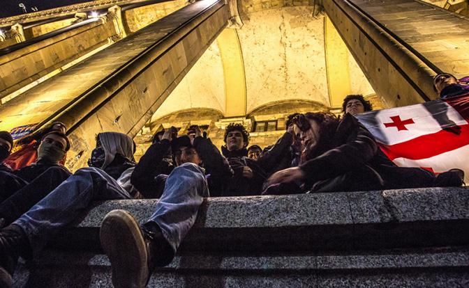 Макрон грезит «вторым фронтом» против России в Закавказье