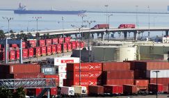 Россия может избежать американских пошлин, но санкции сохранятся