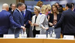 Европа назвала семь путей своего самоубийства