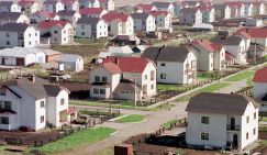 Уютно, как в казарме: «Человейники» бывают не только в городе, но и за его пределами