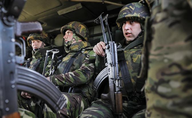 План "Б": На Украину отправят уже два военных контингента - с Востока и с Запада