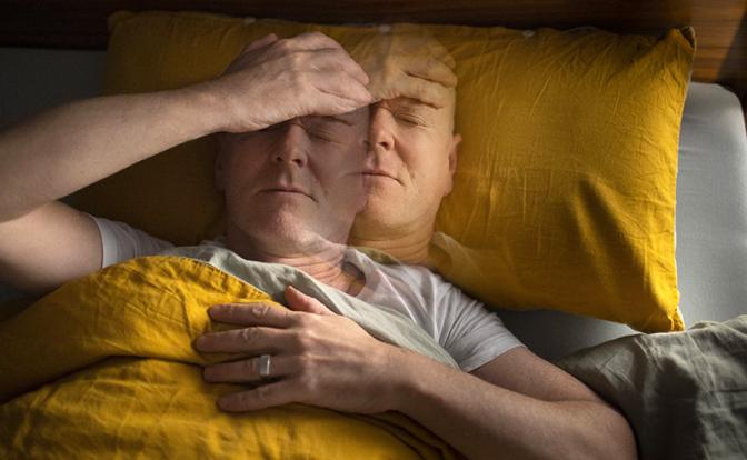 Врач назвал «безобидные» продукты, которые вызывают головную боль