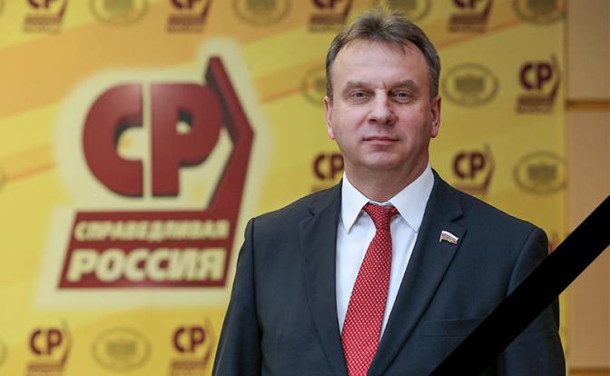 На фото: депутат Государственной думы VII созыва (фракция «Справедливая Россия»), председатель Совета Межрегионального потребительского кооператива по улучшению качества жизни «Бест Вей», Сергей Иванович Крючек