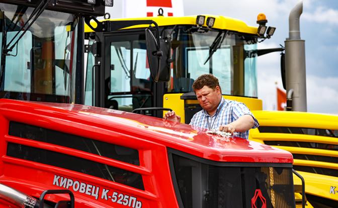 Трактора нет: Фермеры взвыли от «мер господдержки», «Ростсельмаш» взял паузу, зато «Росагролизинг» в шоколаде