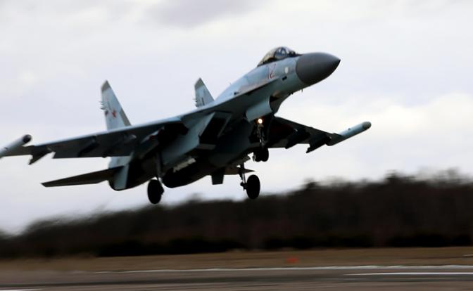 На фото: ракетоносец-бомбардировщик Ту-22М3