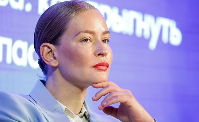 На фото: актриса Юлия Пересильд