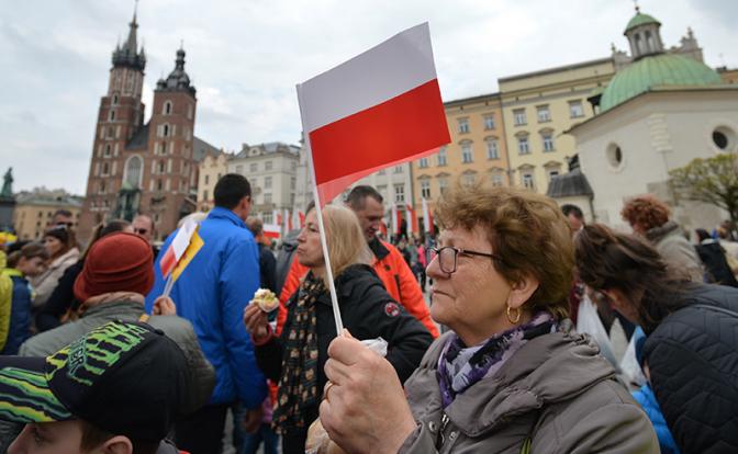 Румыния, Франция... Полякам приготовиться? "Цветущий сад" зарос сорняками диктатуры