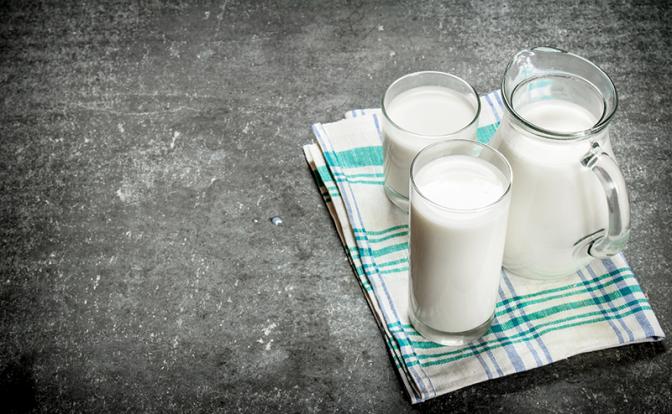 Диетолог объяснил, для кого опасен кефир