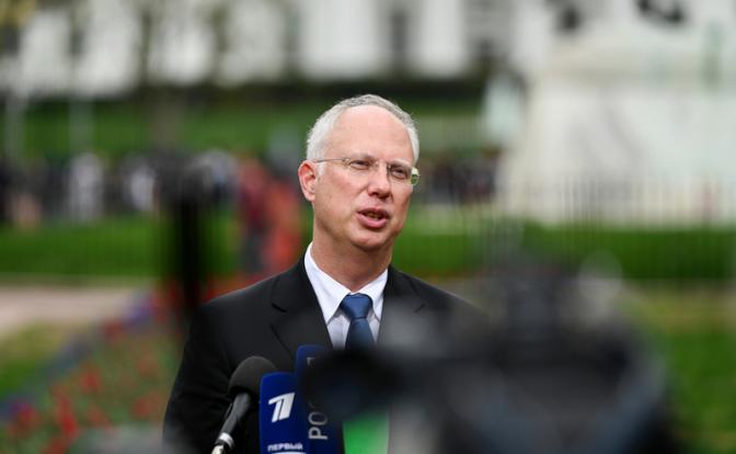 На фото: глава Российского фонда прямых инвестиций (РФПИ), спецпредставитель президента РФ по экономическому сотрудничеству с зарубежными странами Кирилл Дмитриев на пресс-конференции после встречи со спецпосланником президента США Стивом Уиткоффом.