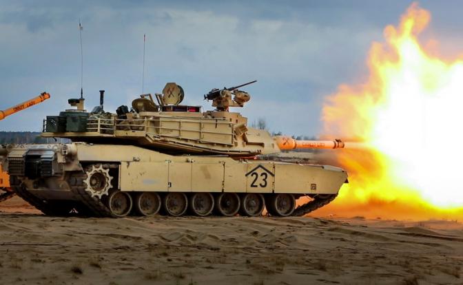 Сырский бросил в приграничье «Абрамсы»: Бандеровцы прут на Поповку, как немцы в 1941-м на Москву