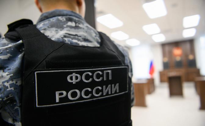 Приставы нарисовали портрет должника: «Мужчина 30-45 лет, без машины, без загранпаспорта, женат, есть ребенок»