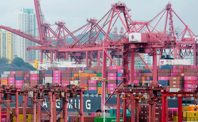 Запад готов пожать руку товарищу Си: Пошлины Трампа еще больше укрепят могущество Китая