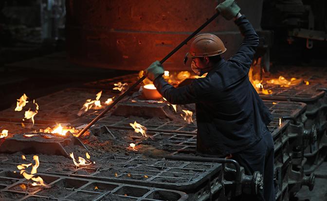 Нечастый случай: Госинспекция, встав на сторону рабочего, отбила «наезд» могучего, как танк, «Уралвагонзавода»