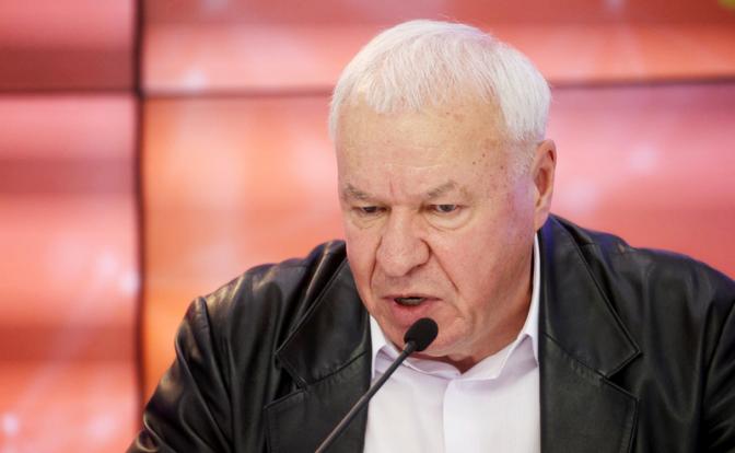 На фото: генерал-лейтенант Виктор Соболев 