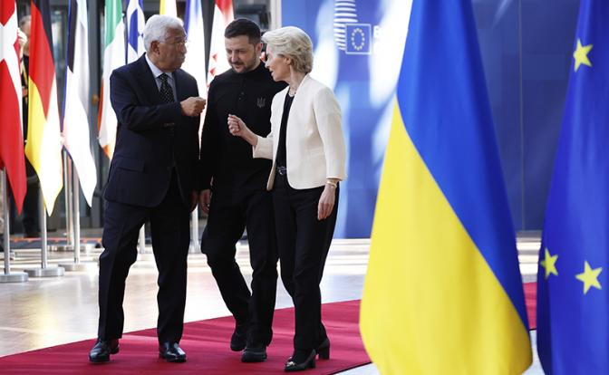 Съезд битых: Потомки нацистов обсудят в Киеве 9 мая, как им победить Россию