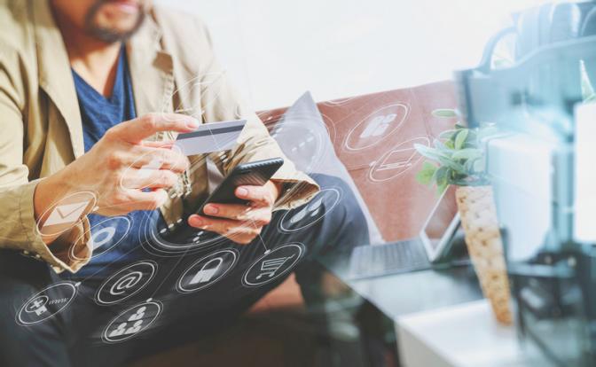 Стало известно, сколько россиян не считают свои доходы