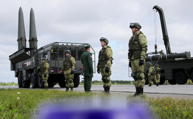 «Искандерам» и «Кинжалам» - приготовиться: Киев ни дня не соблюдал установленный на месяц мораторий