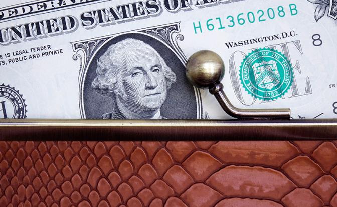 ЦБ сообщил последние новости курса доллара