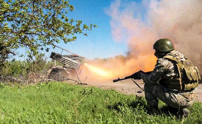 Украинский фронт, 24 апреля, главное за сутки: ВСУ начали сдаваться в плен группами